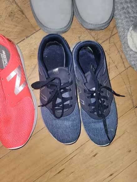 Photo of free Shoe (Prospect heights.) #1