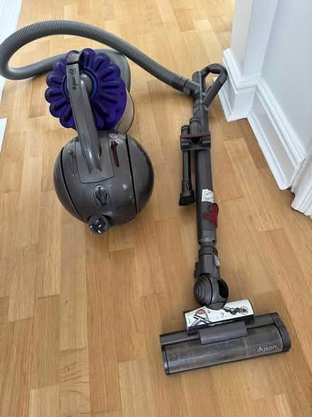 Photo of free Dyson vacuum (Bromley) #1