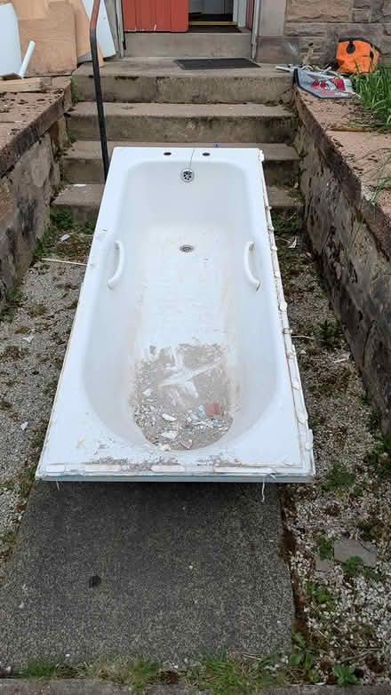 Photo of free Bathroom (Stirling) #1