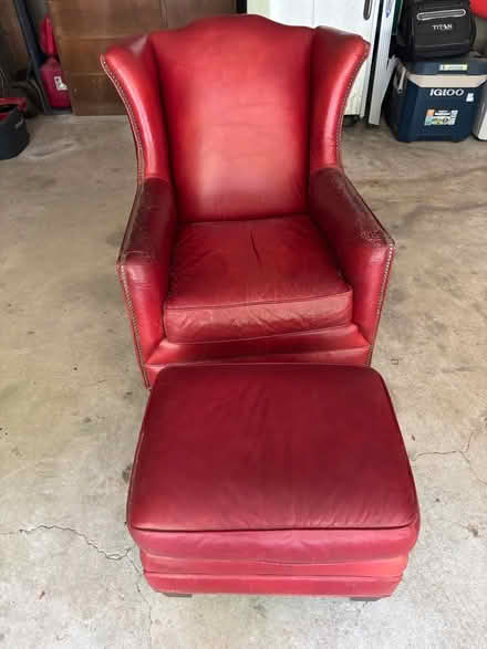 Photo of free Leather Chair (Sandy Springs-Riverside Dr) #4