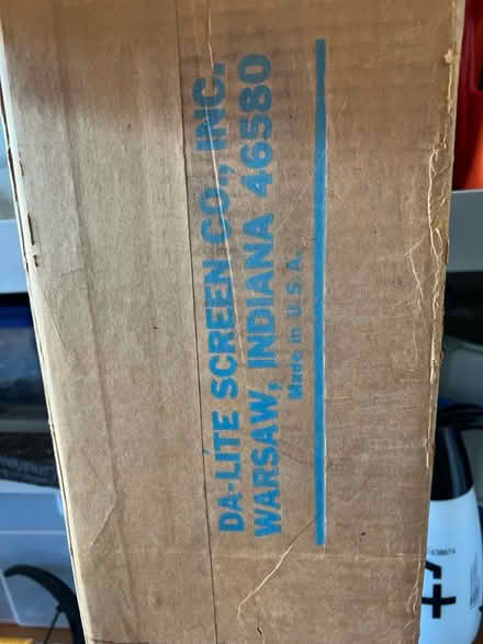 Photo of free Da-lite Projection Screen (Montrose) #4