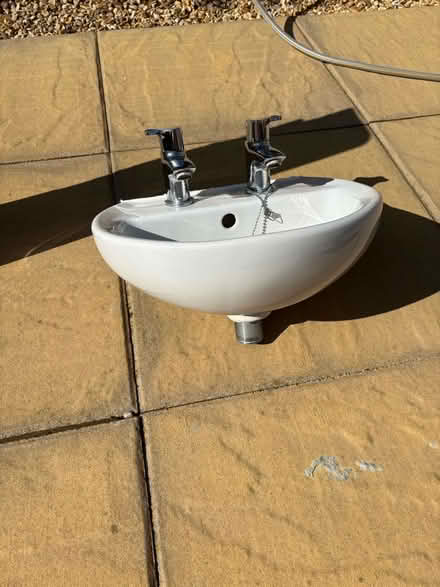 Photo of free Sink and Pedestal for en-suite or downstairs loo (Heanor DE7) #1