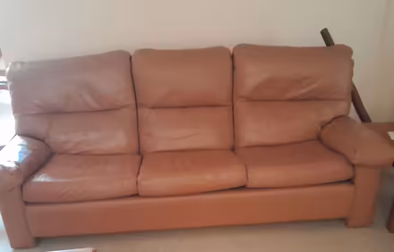 Photo of free Leather Lounge suite (Tuggeranong) #2