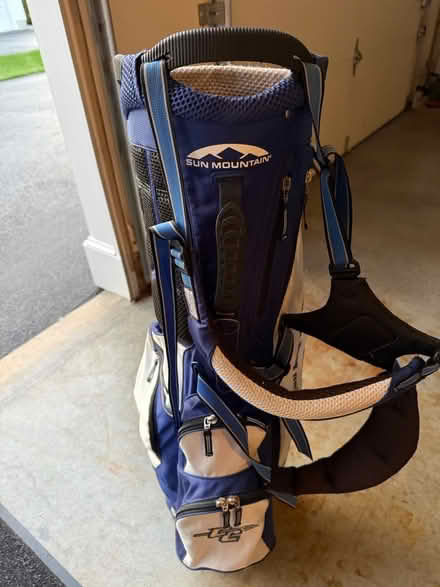 Photo of free Golf bag (Bedford NH) #2