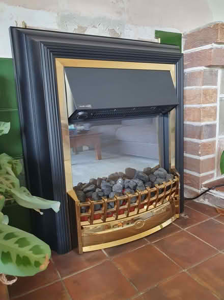 Photo of free Electric coal effect heater (Tonyrefail CF39) #1