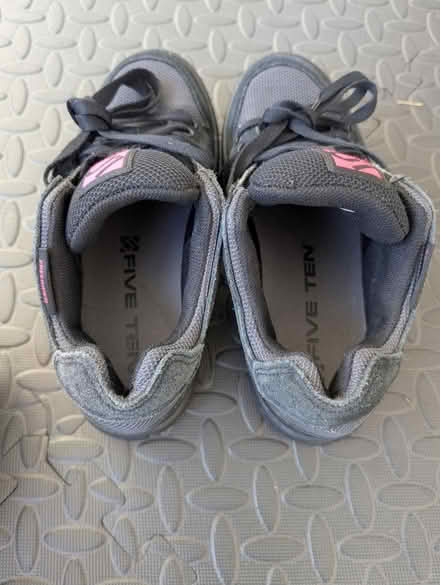 Photo of free Five Ten Freerider MTB shoes UK5 (Stirchley/Kings Heath B30) #3