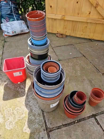 Photo of free Plant pots (Dunfermline KY12) #1