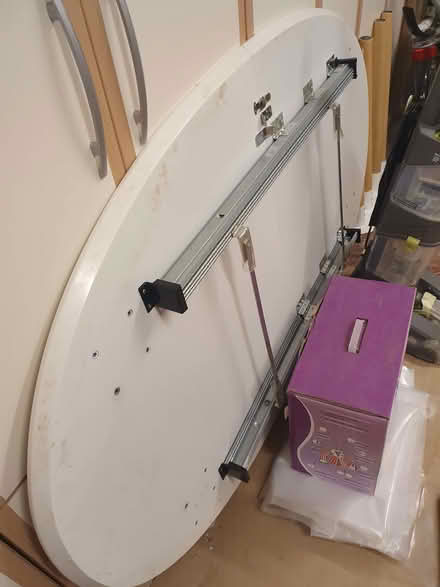 Photo of free Extendable table (West Bletchley MK3) #4