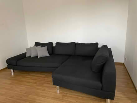 Photo of free Sofa mitt Kissen (Stuttgart Mitte) #1