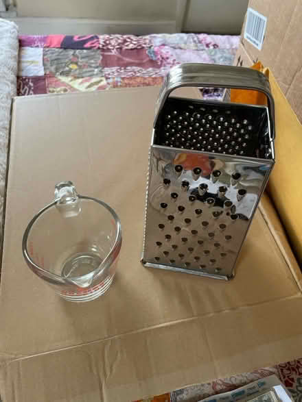 Photo of free Measuring cup & cheese grater (Hallandale Beach Blvd and US1) #2