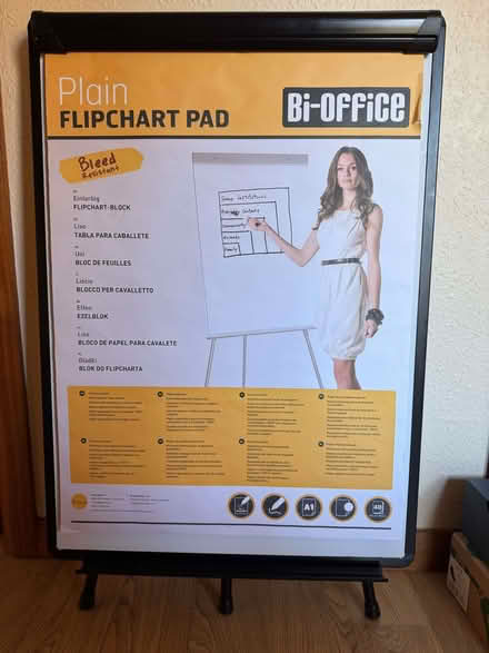 Photo of free Flip chart stand and pad (Bridge of Allan FK9) #1