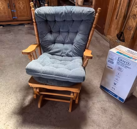Photo of free Rocking chair (St Paul) #1