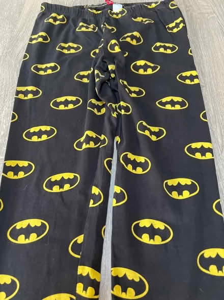 Photo of free Batman leggings. H&M. Medium. Good condition (Southsea PO4) #2