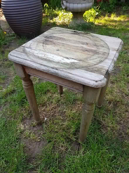 Photo of free Small wooden table (Orpington BR5) #1