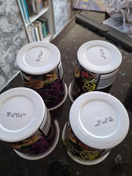 Photo of free 4 x noodle pots (Hastings TN34) #2