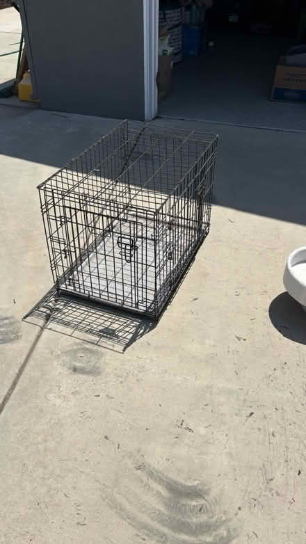 Photo of free Wire Dog Crate (Allied Gardens) #1