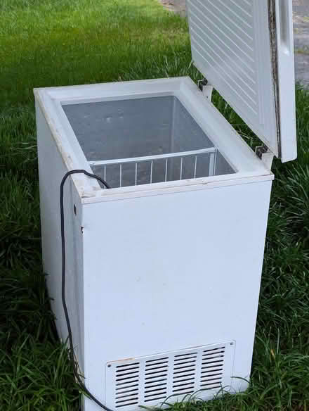 Photo of free GE freezer chest (East Cobb) #1