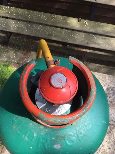 Photo of free 13kg bottle Calor gas (Great Wakering Essex SS3) #4