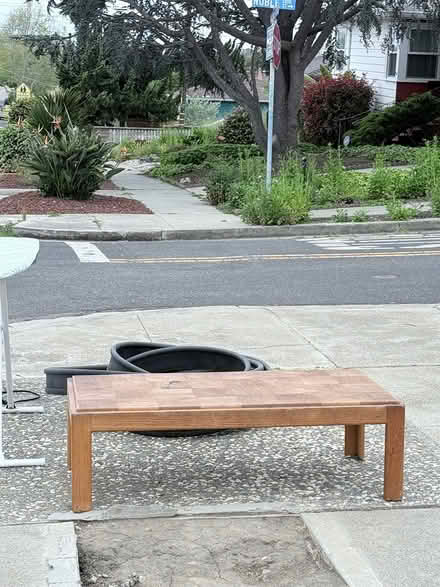 Photo of free Wood coffee table (El Cerrito) #2