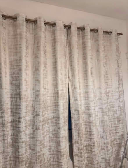 Photo of free Curtains as good as new (SE1) #2