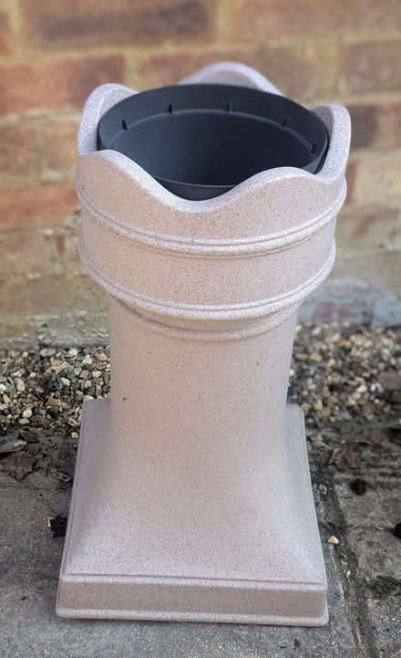 Photo of free Various pots (Linslade LU7) #1