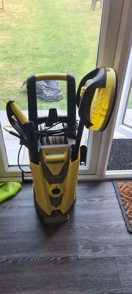 Photo of free Pressure washer (Seven Kings IG1) #1