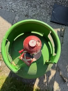 Photo of free A gas cylinder (Holmes Chapel) #1