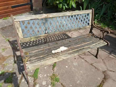 Photo of free Old garden bench (Worcester WR2) #1