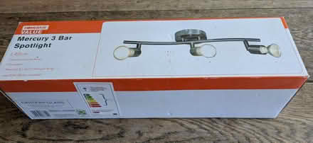 Photo of free 3-bar spotlight (Finstall B60) #1