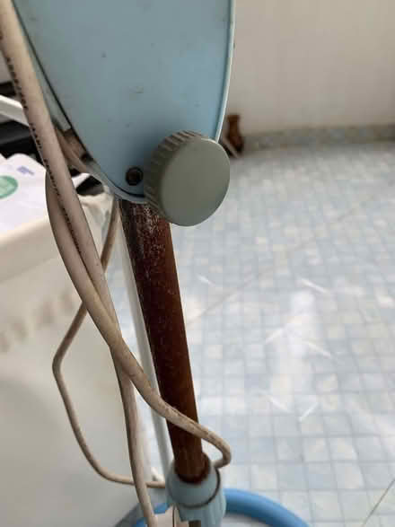 Photo of free working standing fan (balestier) #1