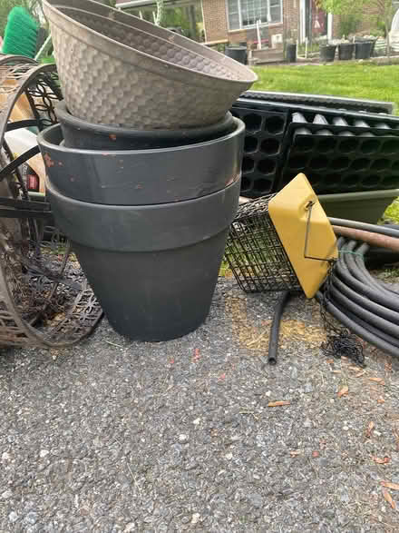 Photo of free Great plant pots, soaker hose 21754 (Ijamsville 21754) #3