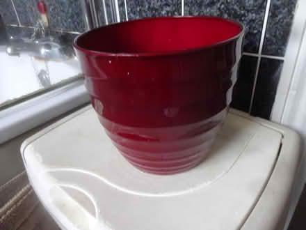 Photo of free Plant pot holder (Greenford UB6 8PF) #1