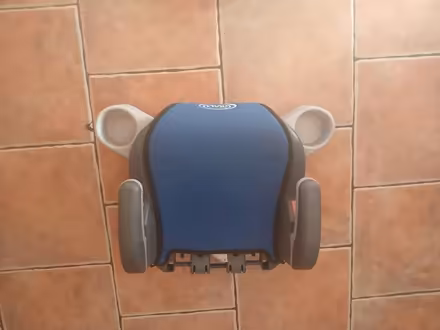 Photo of free Child's car seat (Barton PR3) #1