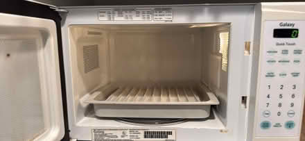 Photo of free Working microwave (El Cerrito) #2