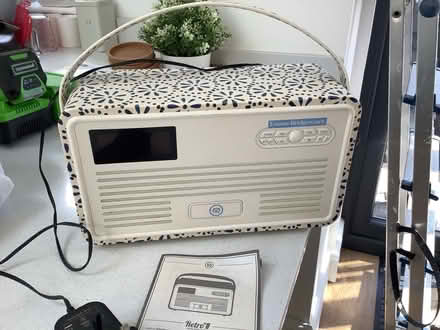 Photo of free DAB radio (Ballards CR2) #1