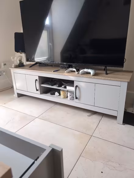 Photo of free TV stand (Ealing W5) #1