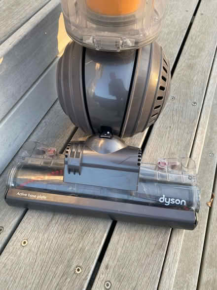 Photo of free Freecycle Dyson DC40 spare or fix Dyson DC40 spare or fix (Hinchley Wood KT10) #3