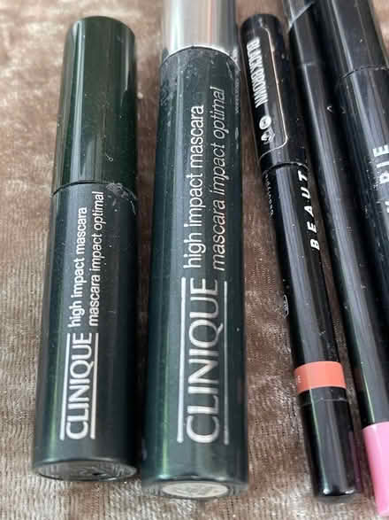 Photo of free Beauty Pie lipsticks, Clinique mascaras lip pencils (Furzton MK4) #2