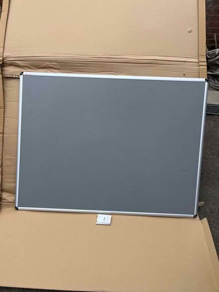 Photo of free New felt notice board 120x90cm (Marlow Bottom SL7) #1