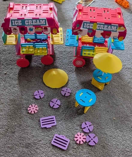 Photo of free Roominate Sophie's Ice Cream Cart (ME9) #1