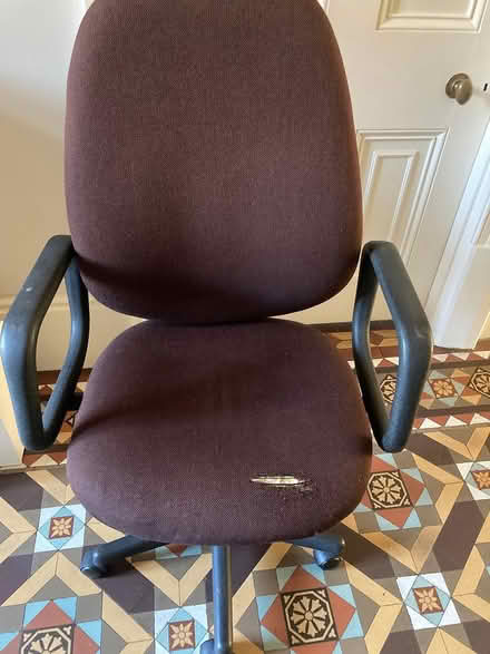 Photo of free Office chair (near Kilburn tube) #1