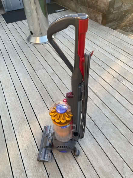Photo of free Freecycle Dyson DC40 spare or fix Dyson DC40 spare or fix (Hinchley Wood KT10) #2