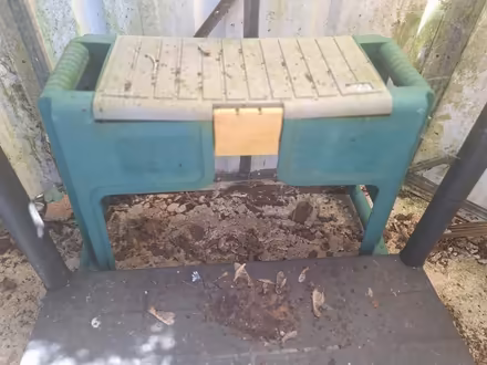 Photo of free Garden work stool/kneeler (Forestgreen) #1