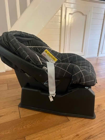 Photo of free Baby car seat (ME10) #2