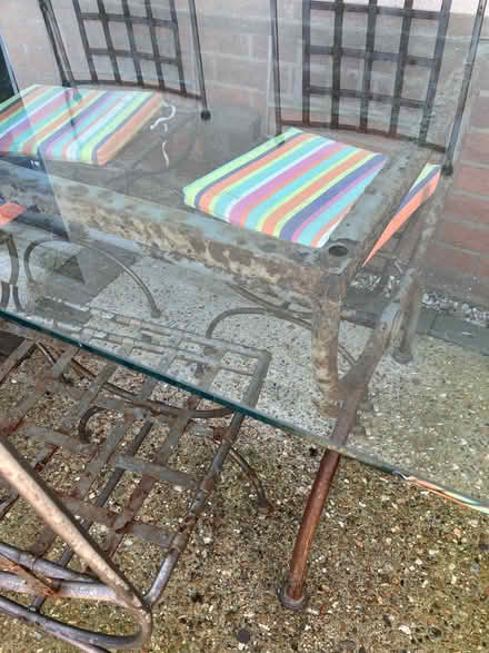 Photo of free Outdoor Table and Chairs (CT19) #3