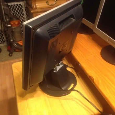 Photo of free (30) HP 17" Monitors MUST TAKE ALL (Midtown West) #1