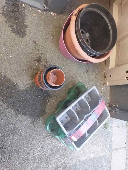 Photo of free Planting pots (Flackwell heath HP10) #1