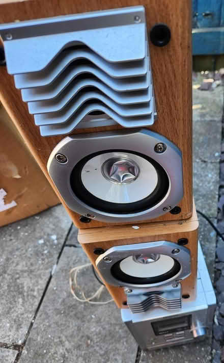 Photo of free Stereo (M11) #2