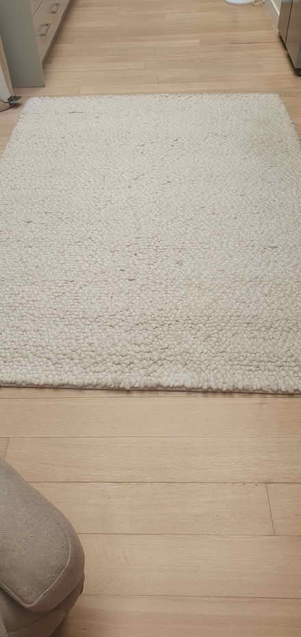 Photo of free Rug (Wandsworth Common SW17) #1