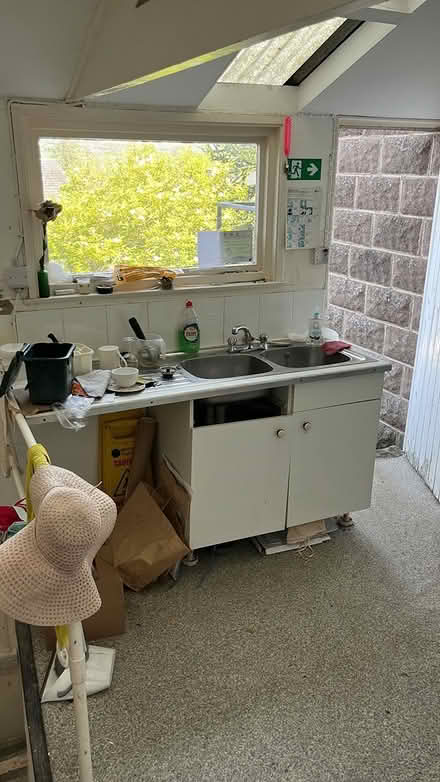 Photo of free Double sink and drainer (Hay-on-Wye) #1